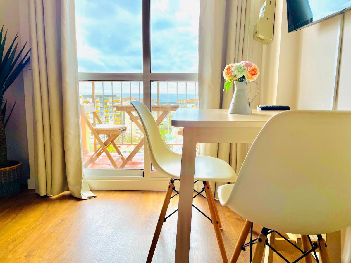 Luxury Suites Minerva Beach Benalmádena Exteriör bild