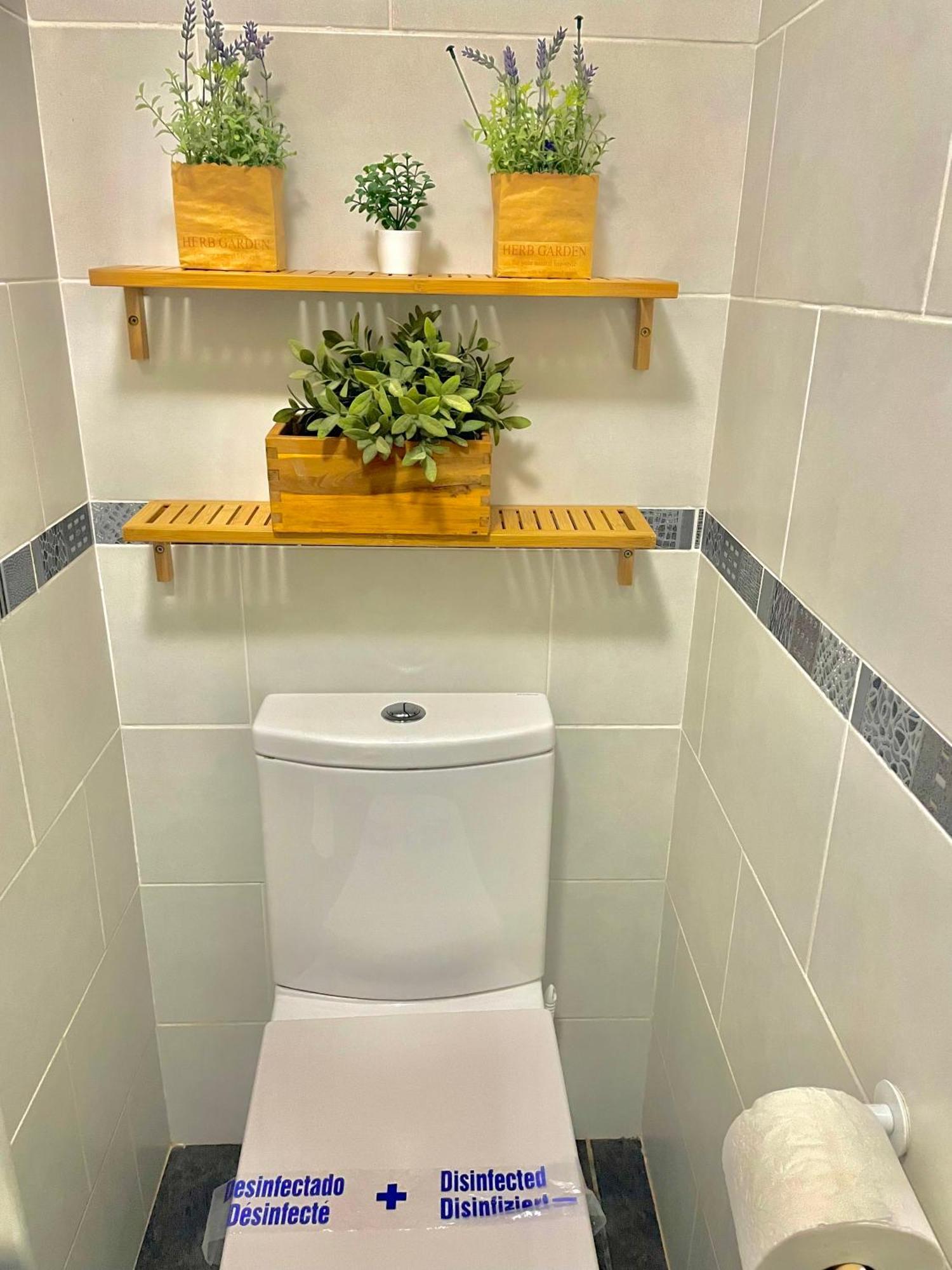 Luxury Suites Minerva Beach Benalmádena Exteriör bild